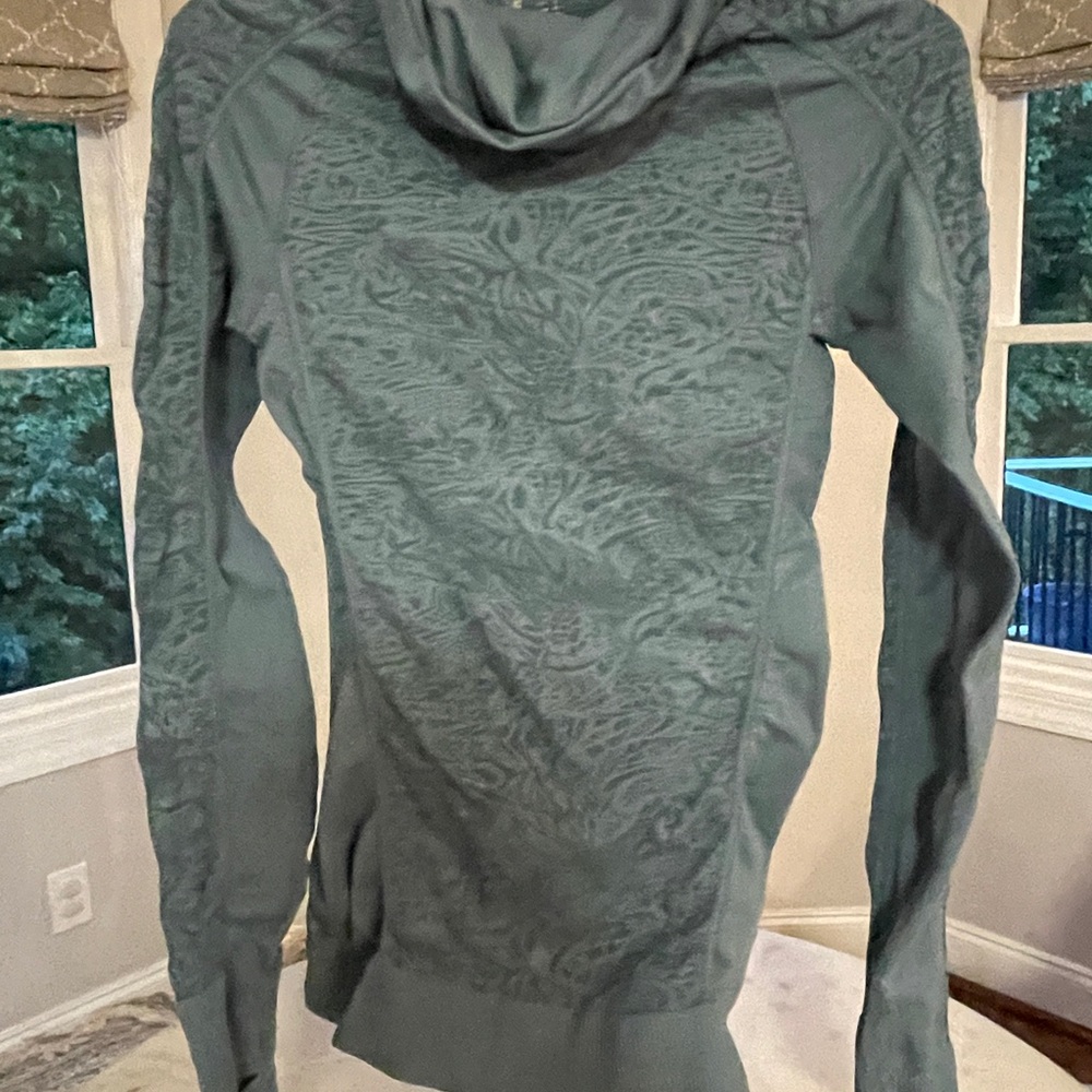 Cow neck top, slim fit size small in a tealish blue.